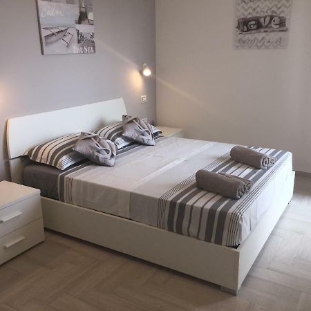 Le Domus Modern Apartments Cagliari Su Forti Exterior foto