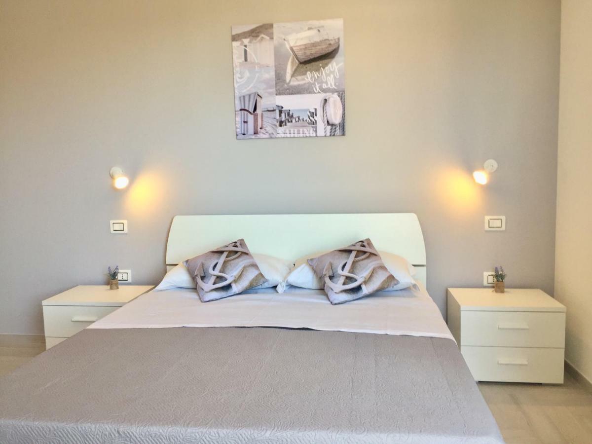 Le Domus Modern Apartments Cagliari Su Forti Exterior foto