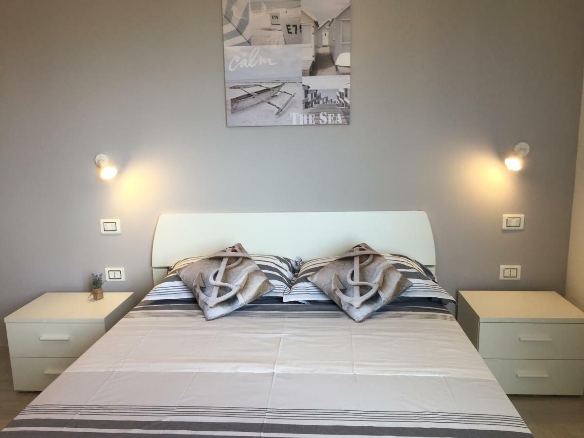 Le Domus Modern Apartments Cagliari Su Forti Exterior foto
